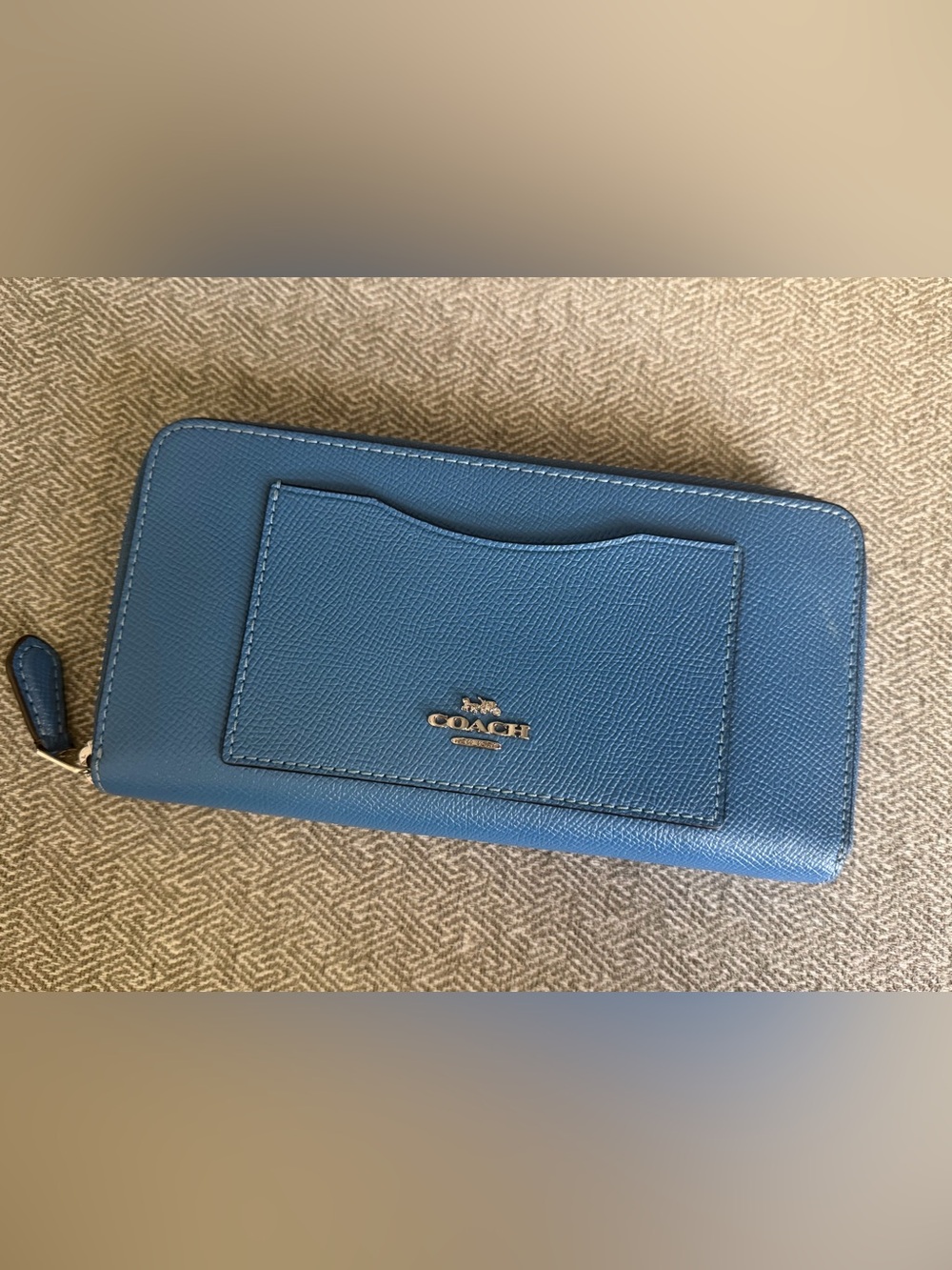Coach Blue Leather Accordian Zip Closure Wallet 8x4